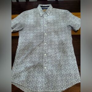 Men’s S Button Down Shirt by Joseph Abboud, white with blue floral pattern